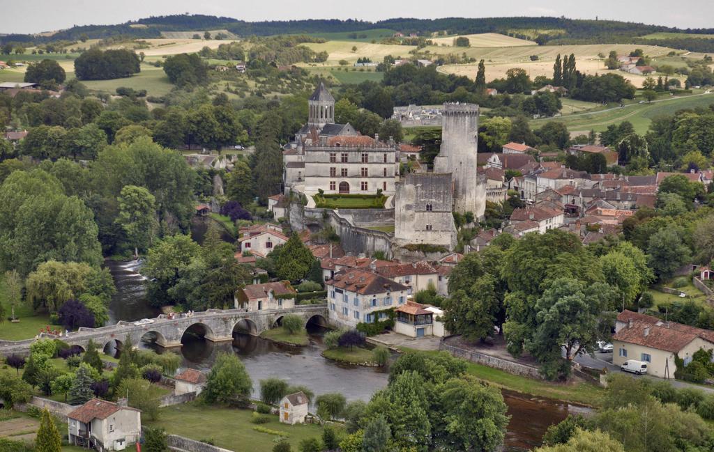 Hostellerie Les Griffons Bourdeilles Zewnętrze zdjęcie